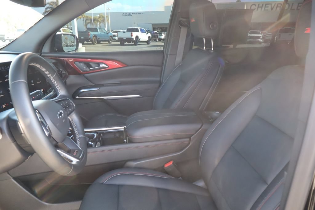 Used 2025 Chevrolet Traverse Z71 w/ Driver Confidence Package AWD/4WD image 20