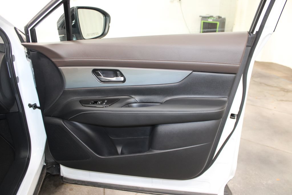 Used 2025 Nissan Murano Platinum w/ Cargo Package AWD/4WD image 42