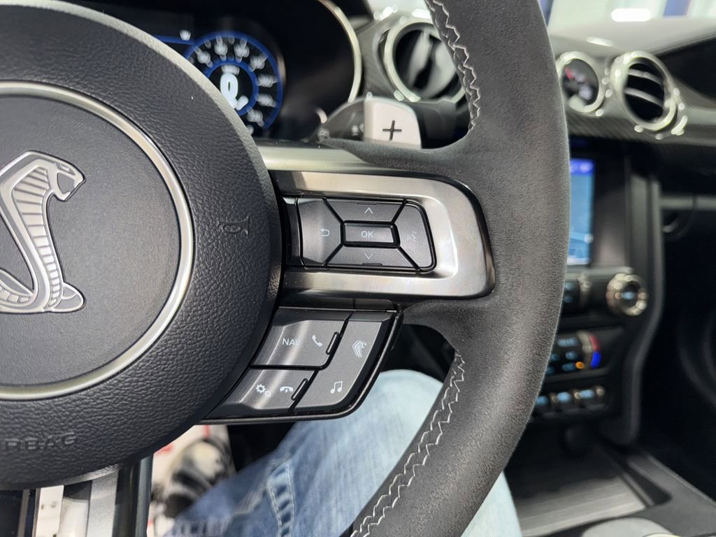 Used 2020 Ford Mustang Shelby GT500 w/ Carbon Fiber Track Pack image 25