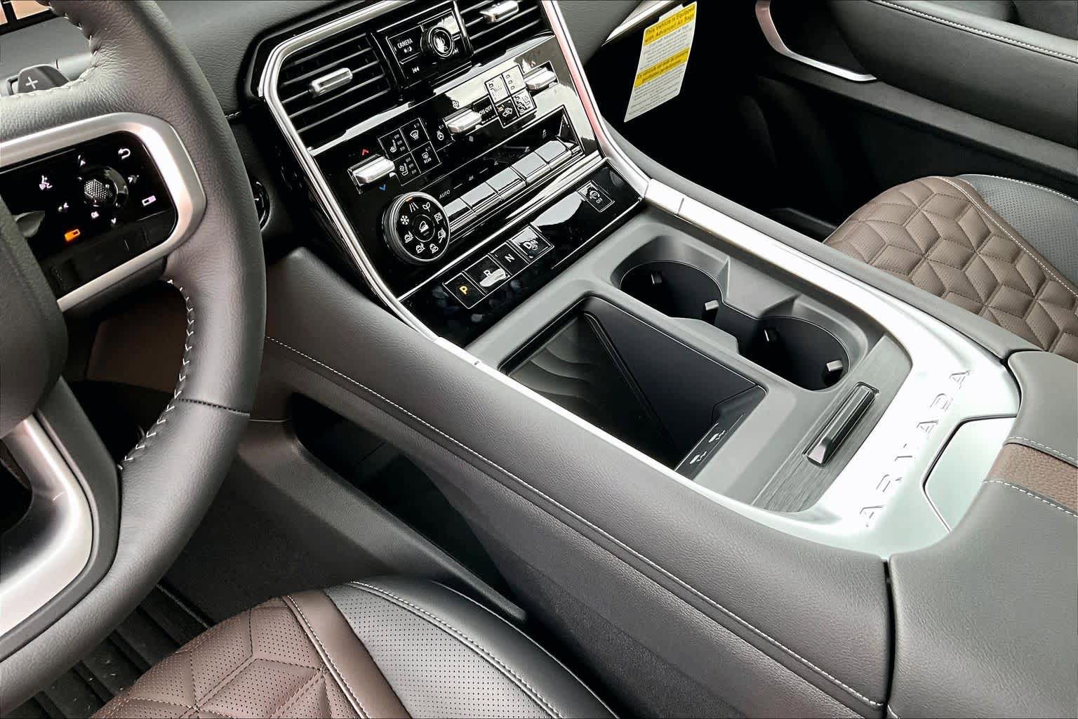 New 2026 Nissan Armada Platinum AWD/4WD image 7