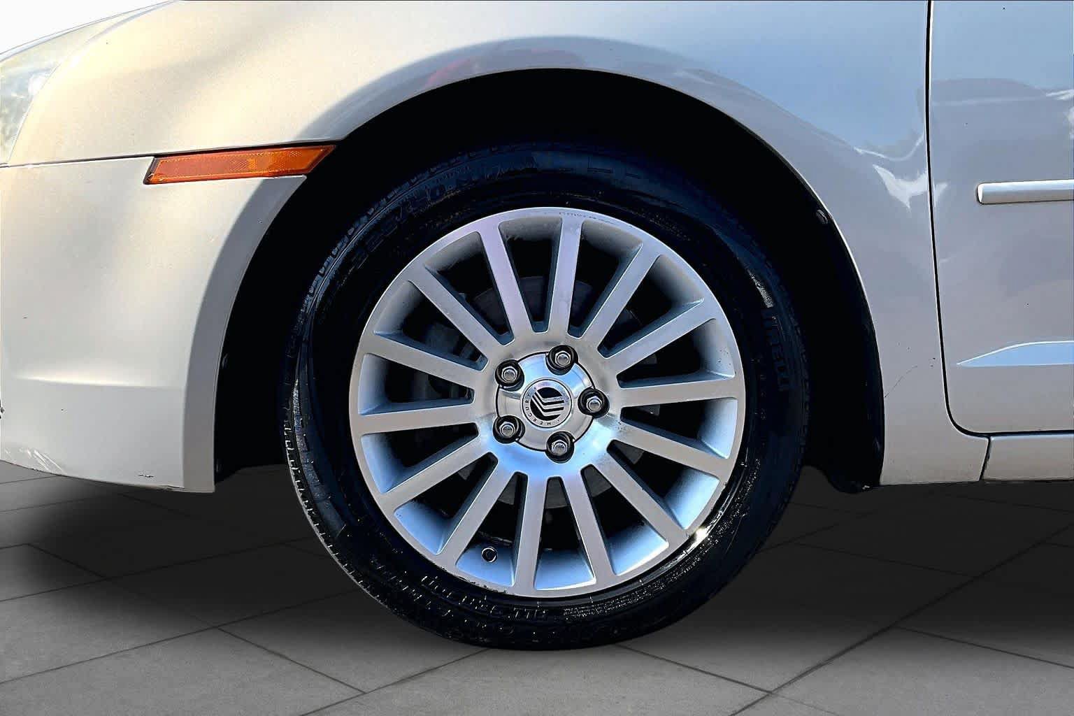 Used 2009 Mercury Milan Premier FWD image 10