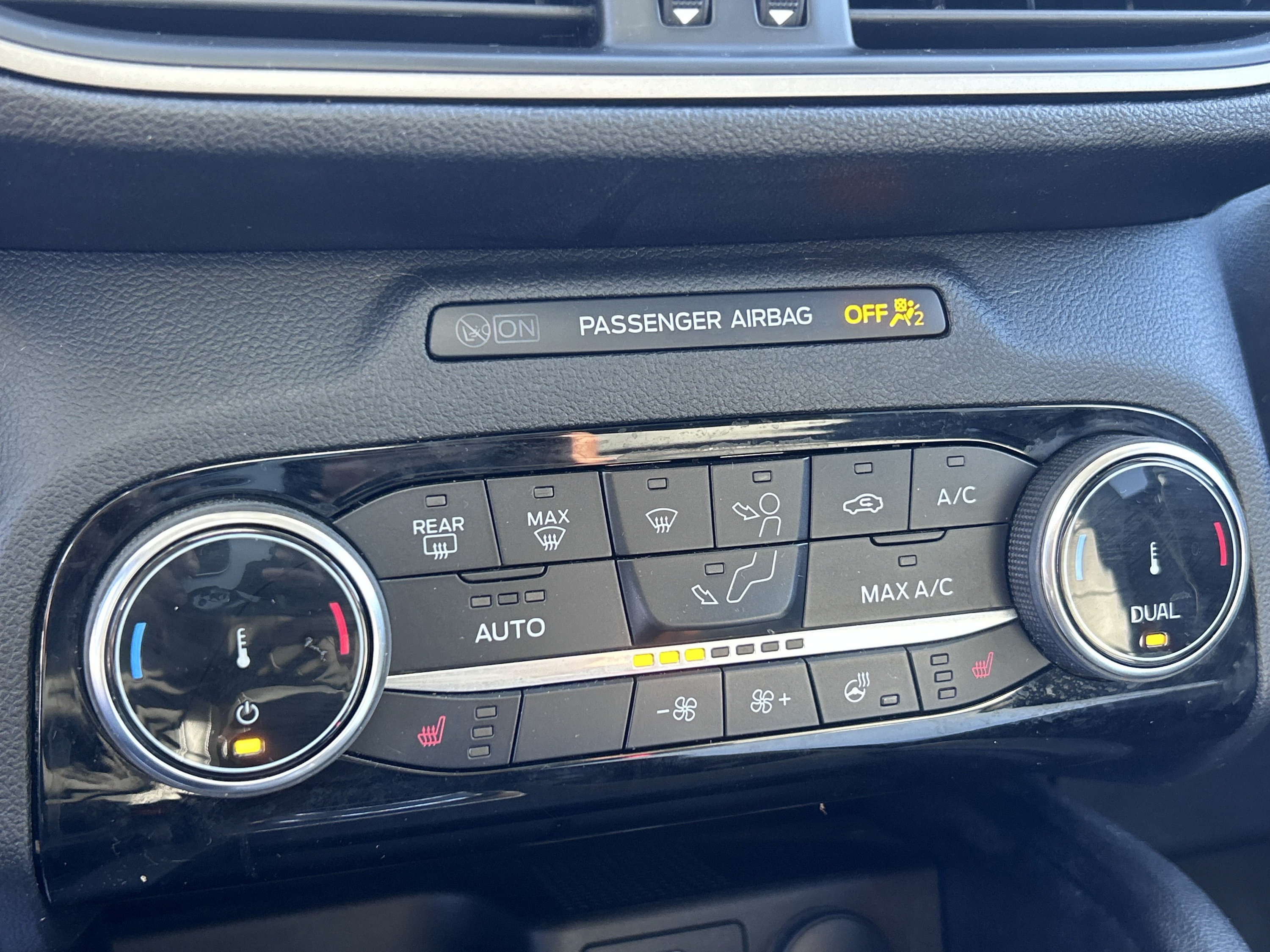 Used 2022 Ford Escape SEL FWD image 21