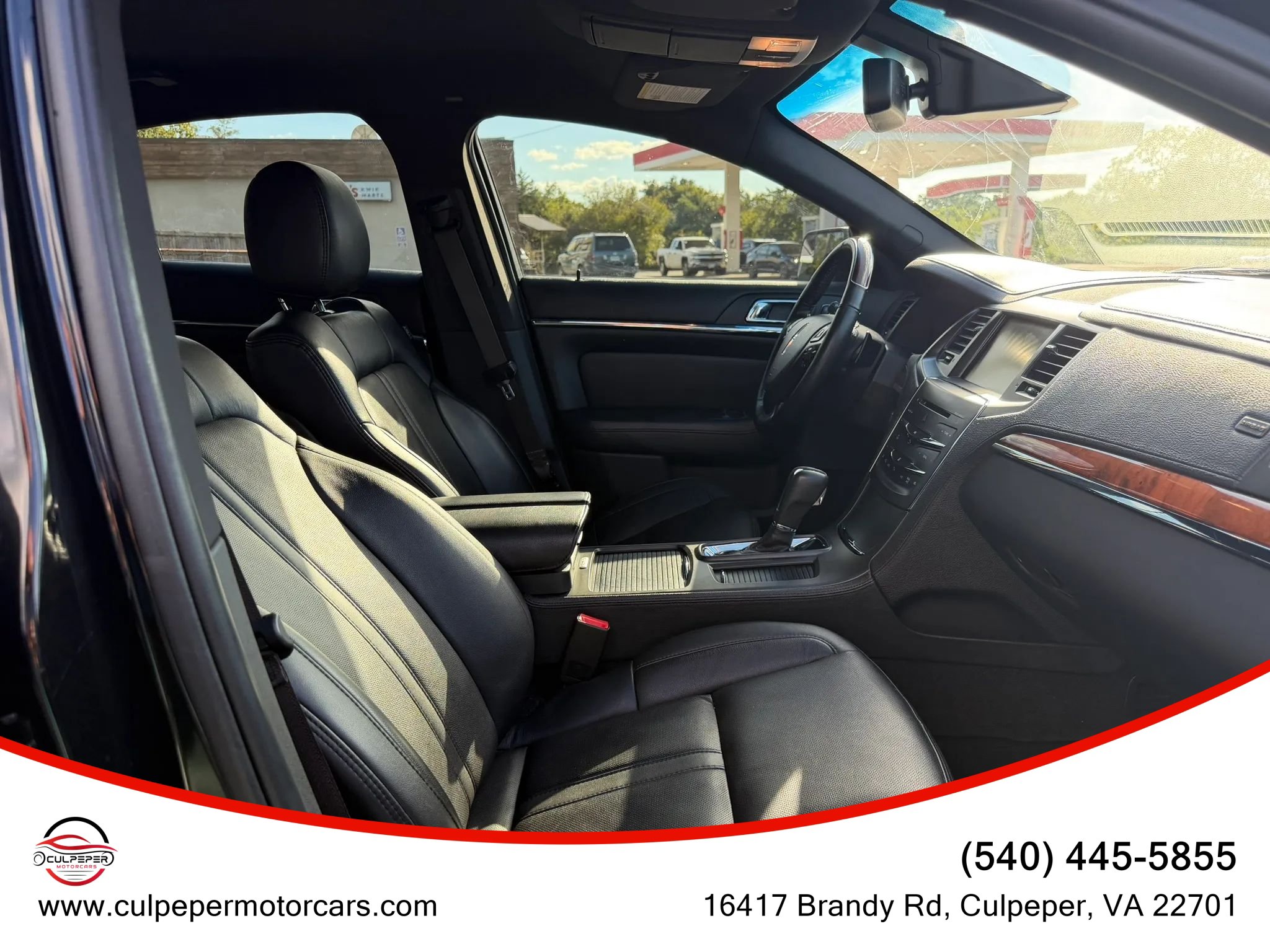 Used 2015 Lincoln MKS FWD image 15