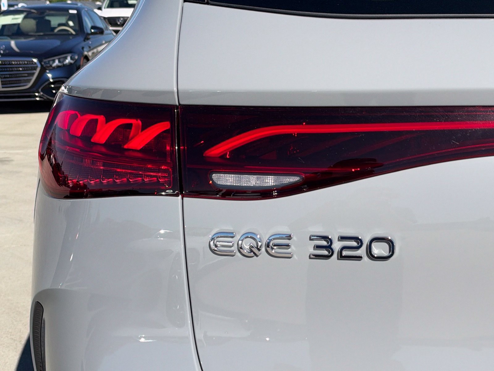 New 2027 Mercedes-Benz EQE 320 4MATIC SUV image 11