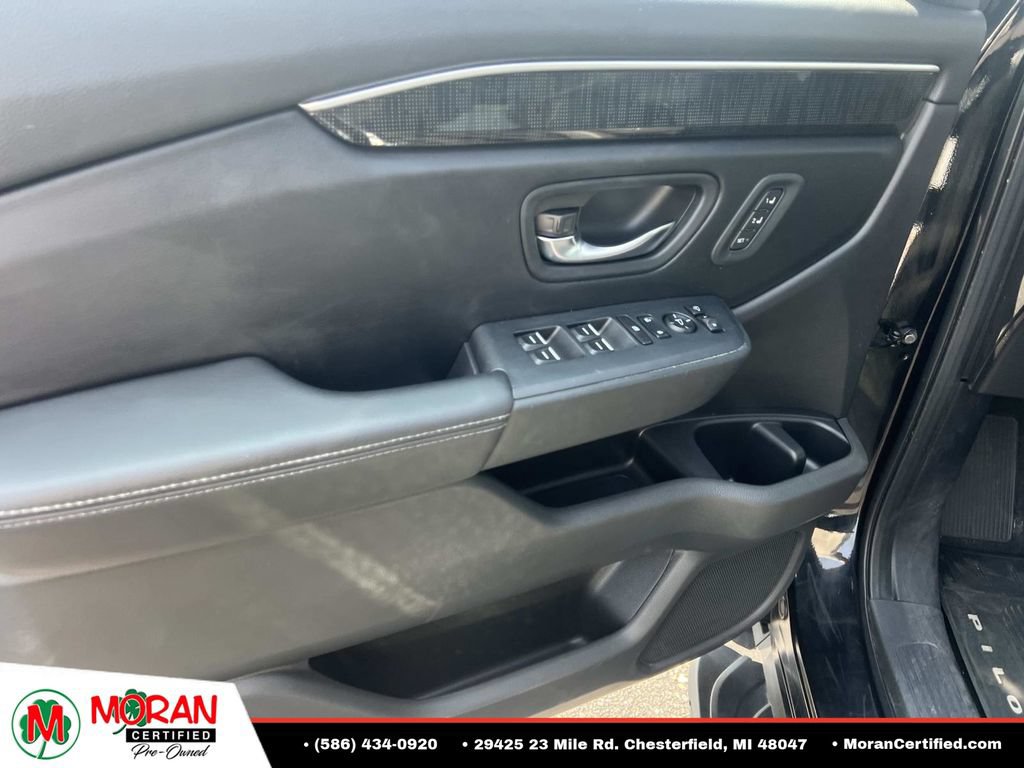Used 2023 Honda Pilot Touring image 14