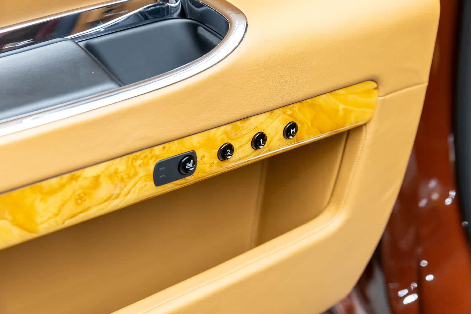 Used 2013 Rolls-Royce Ghost RWD image 60