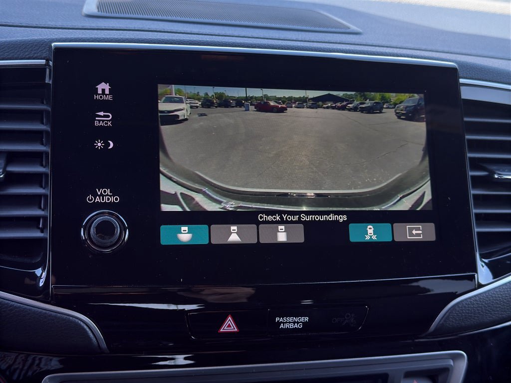 Used 2025 Honda Passport Black Edition image 18