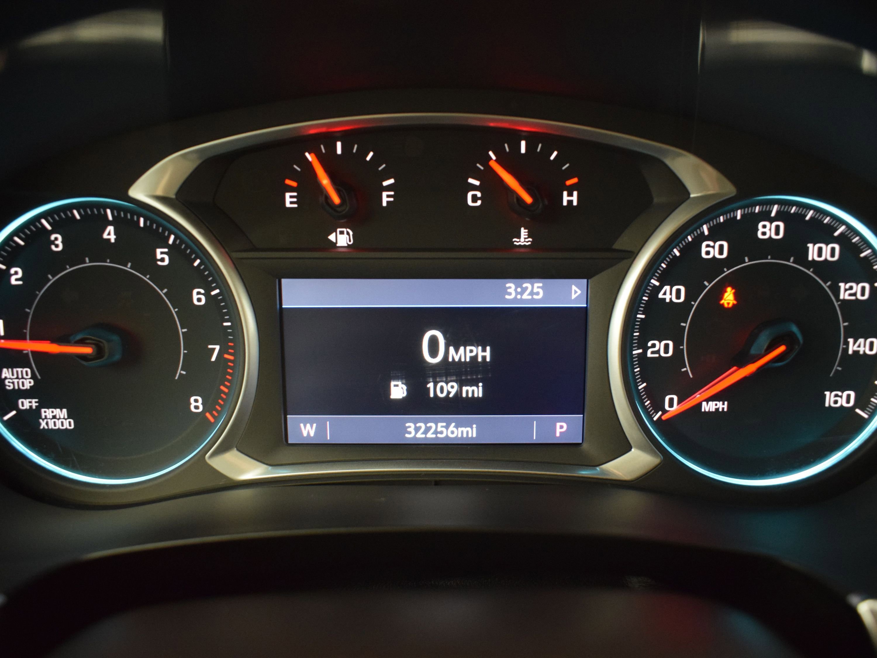 Used 2021 Chevrolet Traverse LT AWD/4WD image 23