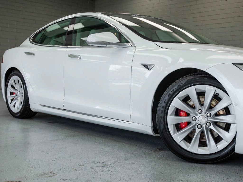 Used 2019 Tesla Model S Performance image 9