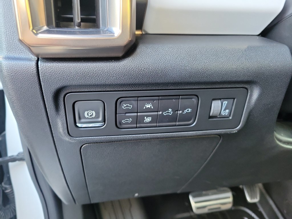 Used 2025 GMC Hummer EV 3X AWD/4WD image 25