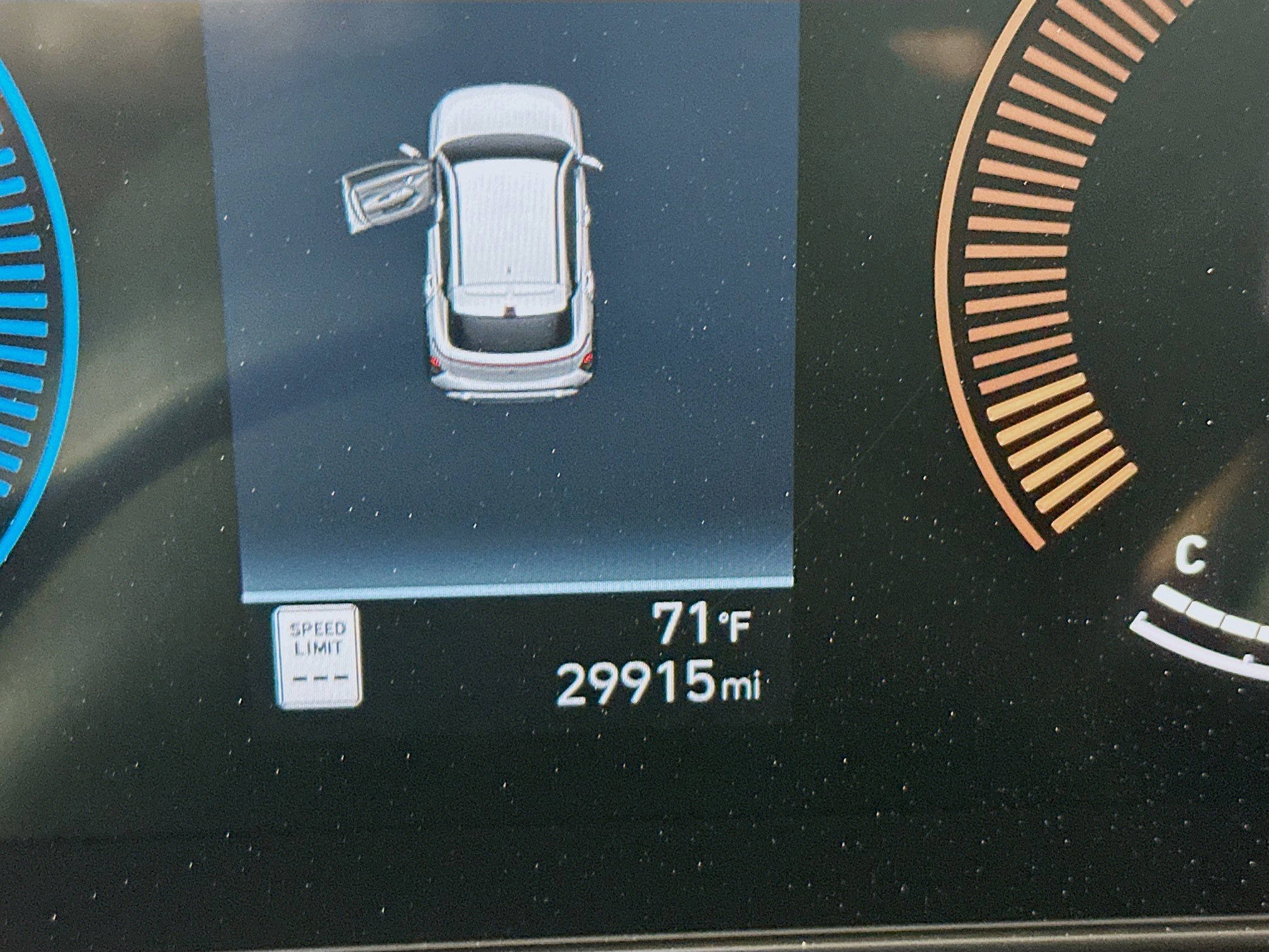 Used 2025 Hyundai Kona SEL image 19