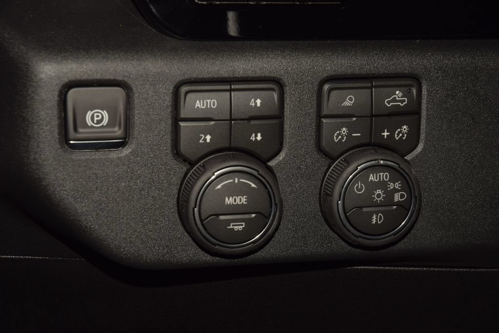 New 2026 Chevrolet Silverado 2500 High Country w/ High Country Premium Package AWD/4WD image 39