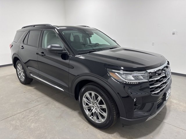 New 2025 Ford Explorer Active w/ Active Comfort Package image 3