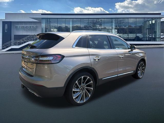 Used 2020 Lincoln Nautilus Reserve w/ Equipment Group 202A AWD/4WD image 8