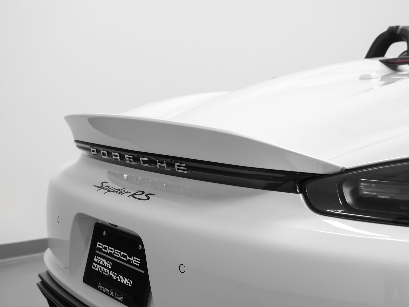 Certified 2025 Porsche 718 Boxster Spyder RS w/ Light Design Package RWD image 17