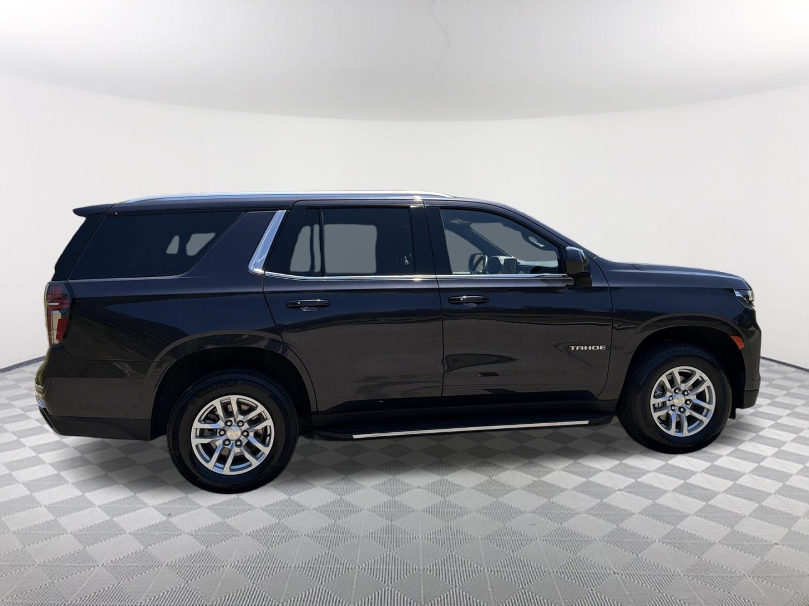 Used 2024 Chevrolet Tahoe LT AWD/4WD image 4