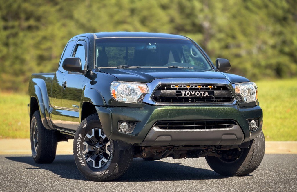Used 2014 Toyota Tacoma 4x4 Access Cab V6 w/ SR5 Package