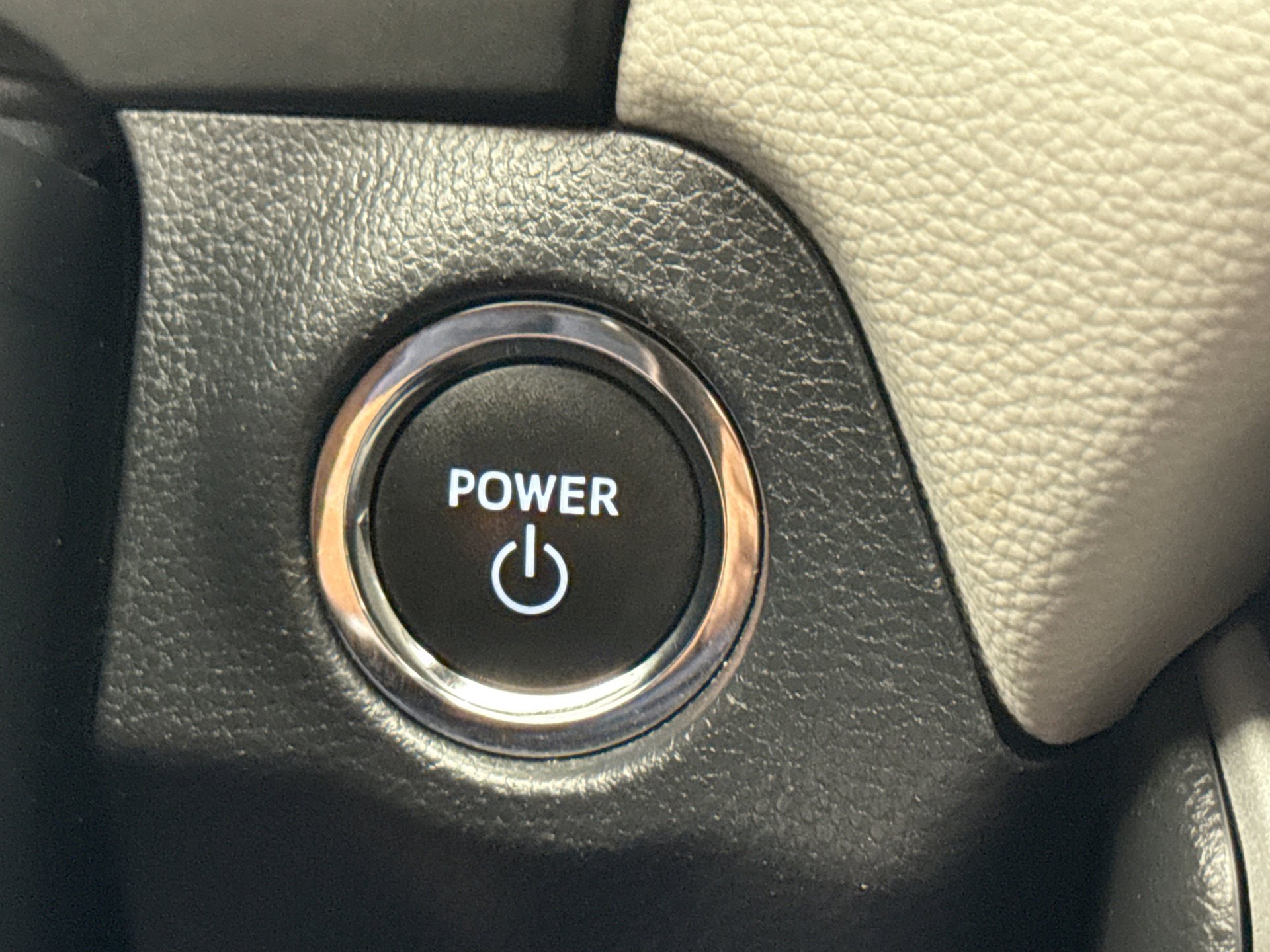 Used 2024 Toyota RAV4 XLE image 19
