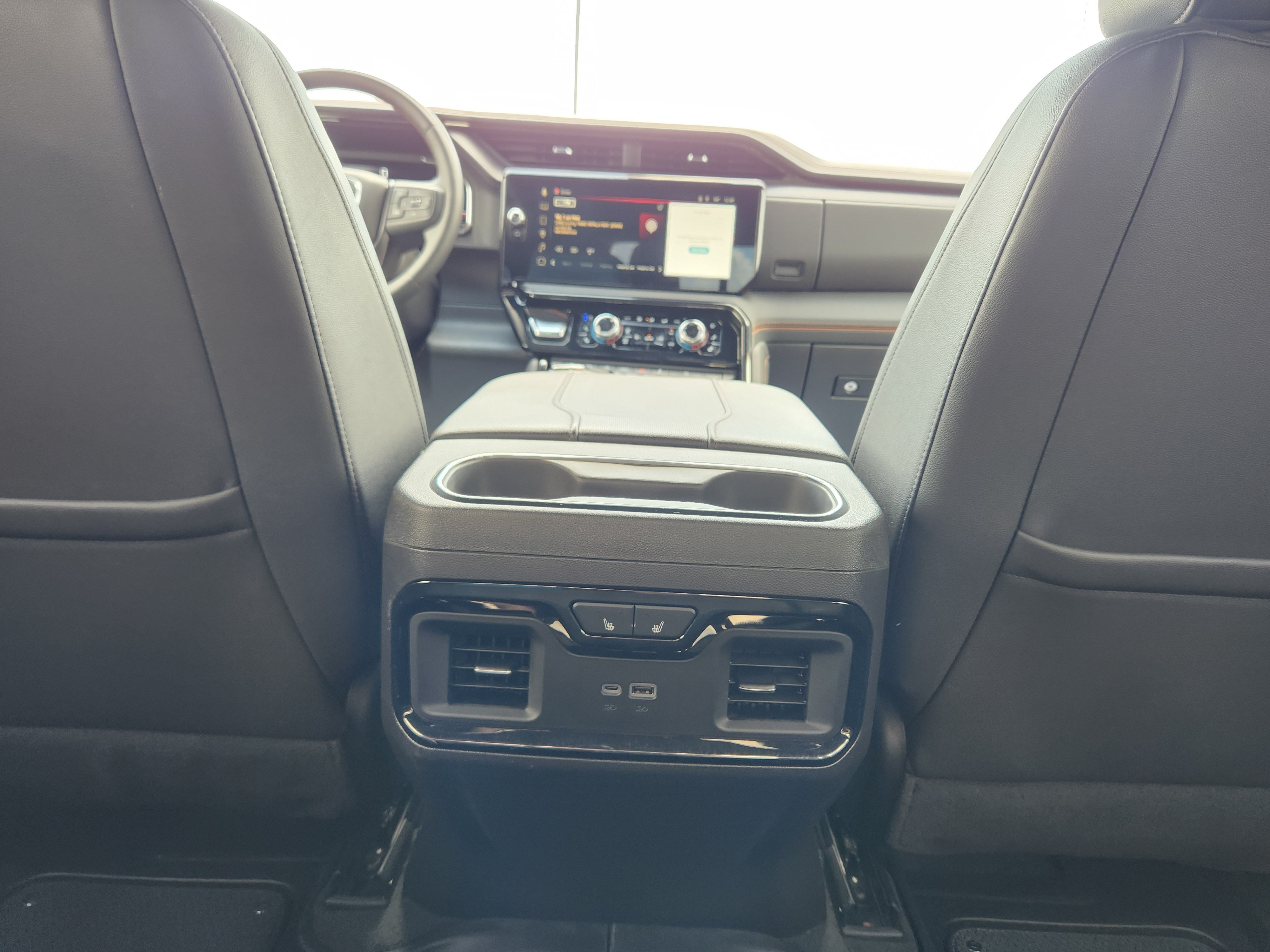 Used 2024 GMC Sierra 1500 AT4 w/ Technology Package AWD/4WD image 13