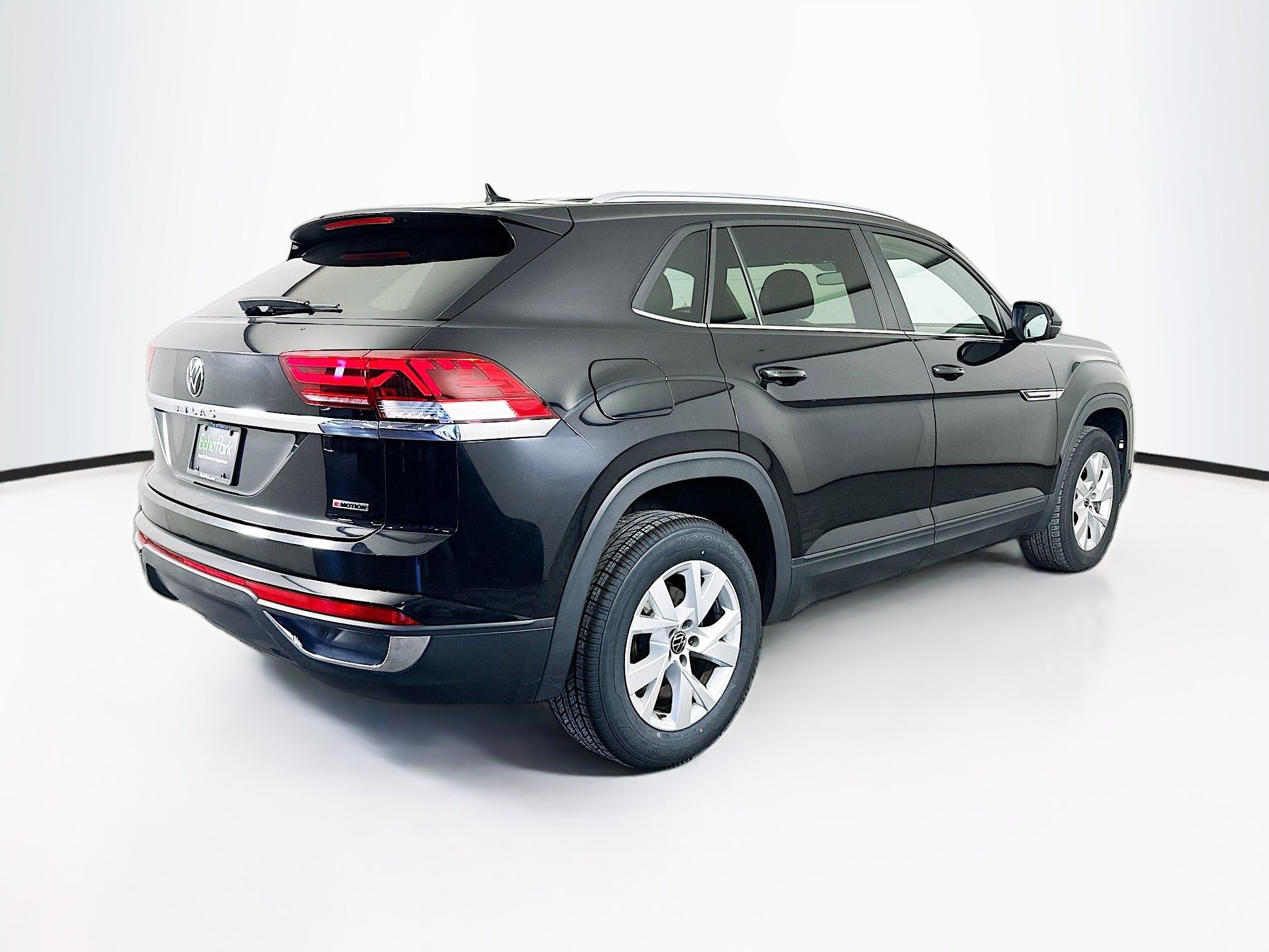 Used 2021 Volkswagen Atlas Cross Sport S AWD/4WD image 9