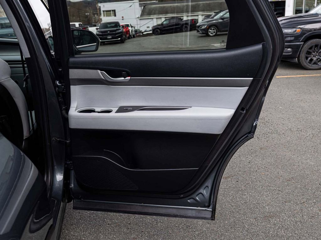 Used 2025 Hyundai Palisade SEL image 14