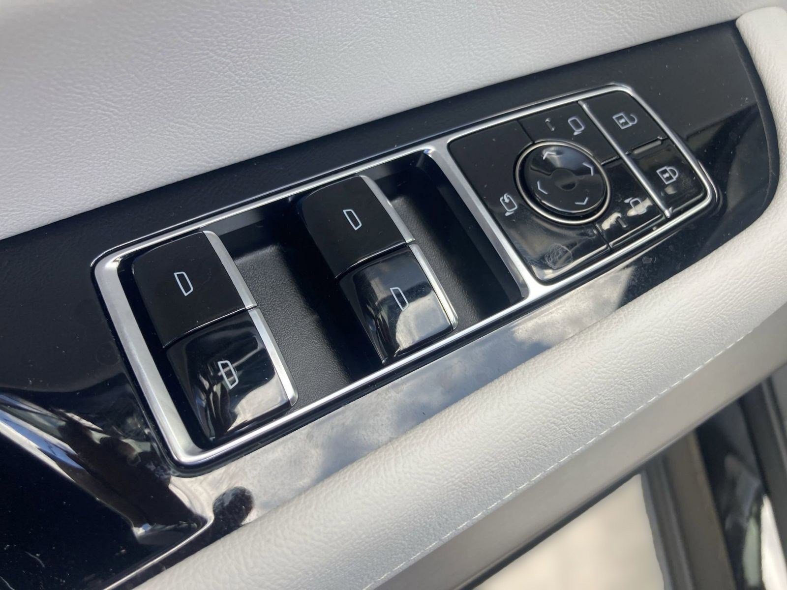New 2026 Cadillac Vistiq Luxury image 20