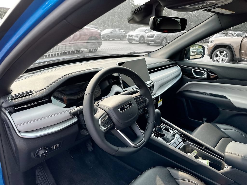New 2026 Jeep Compass Limited AWD/4WD image 13