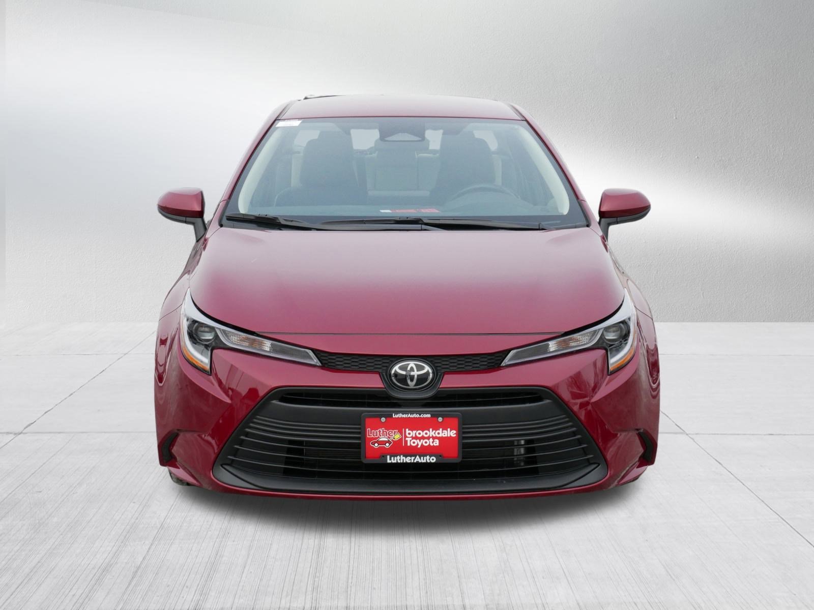 Certified 2025 Toyota Corolla LE image 2