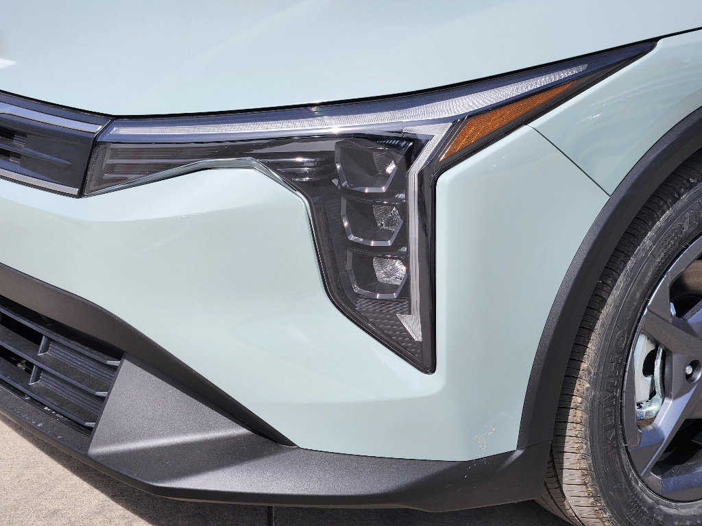 New 2026 Kia K4 LXS image 6