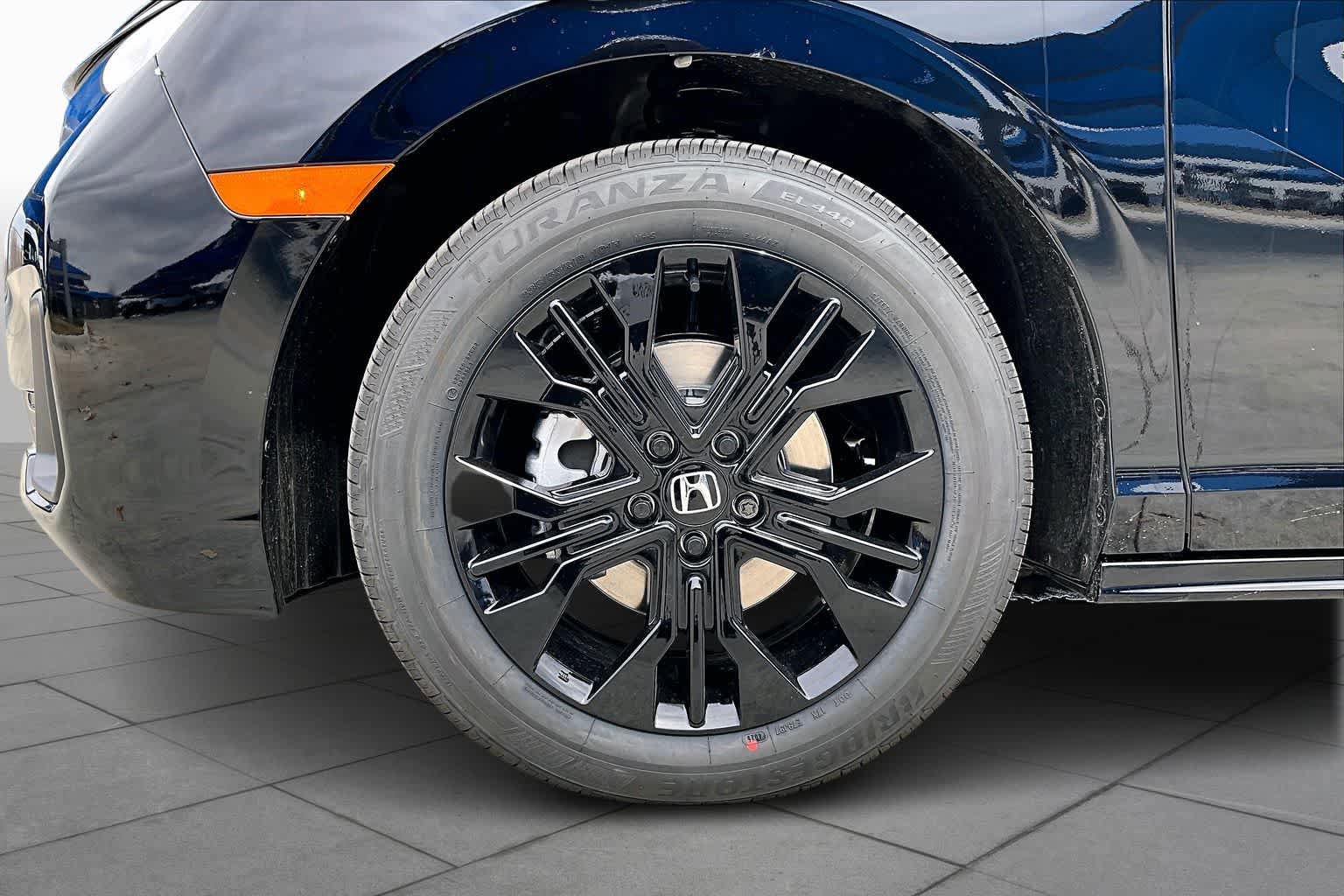 Used 2026 Honda Odyssey Sport-L image 12