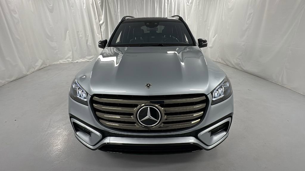 Used 2024 Mercedes-Benz GLS 580 4MATIC image 8