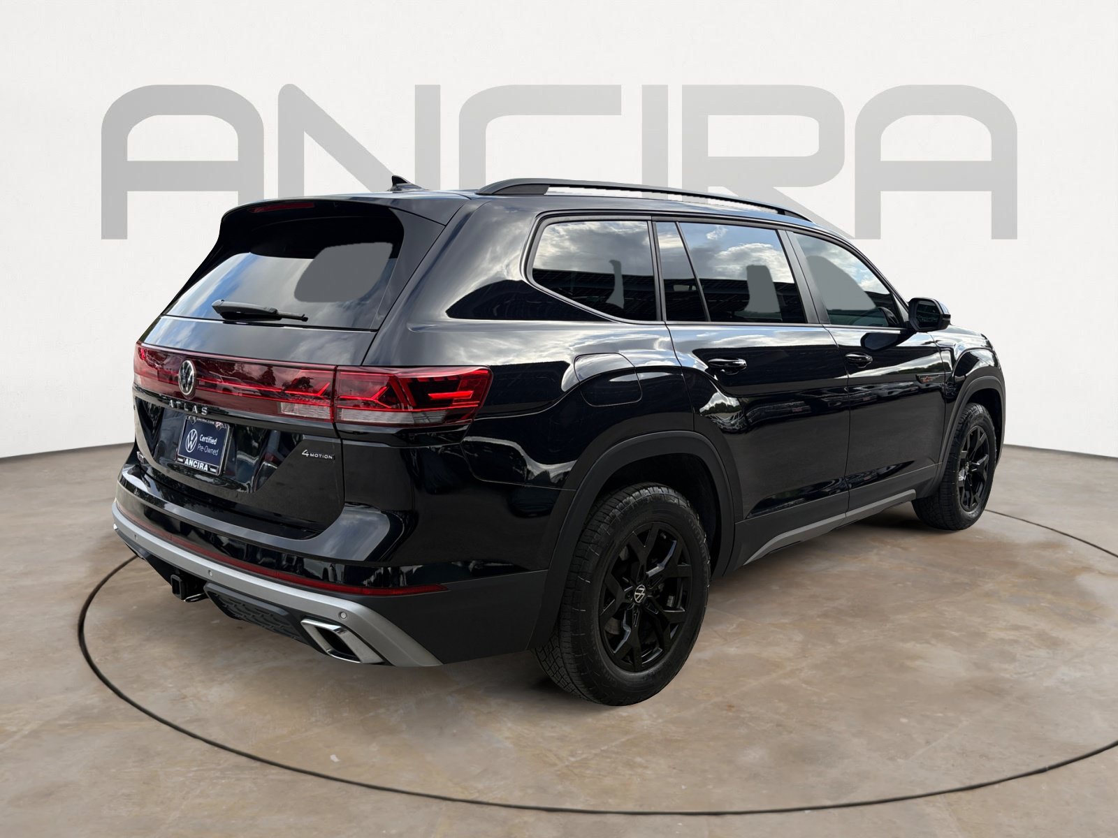 Certified 2024 Volkswagen Atlas Peak Edition SE AWD/4WD image 10