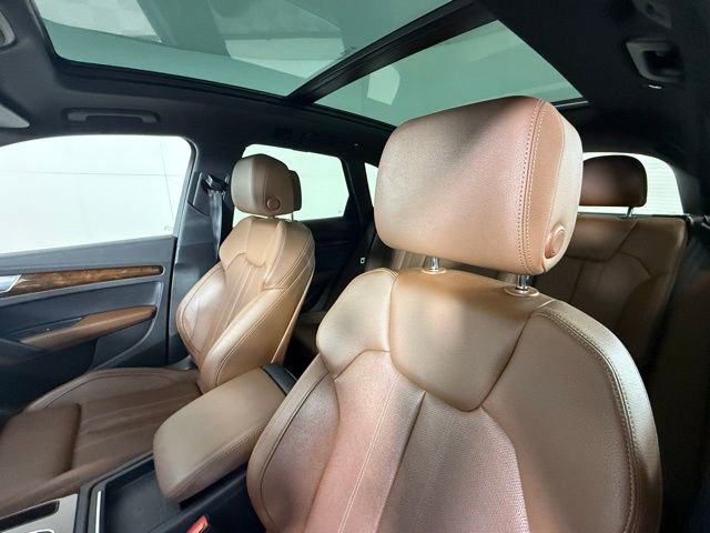 Used 2018 Audi Q5 2.0T Premium Plus w/ Premium Plus Package image 14