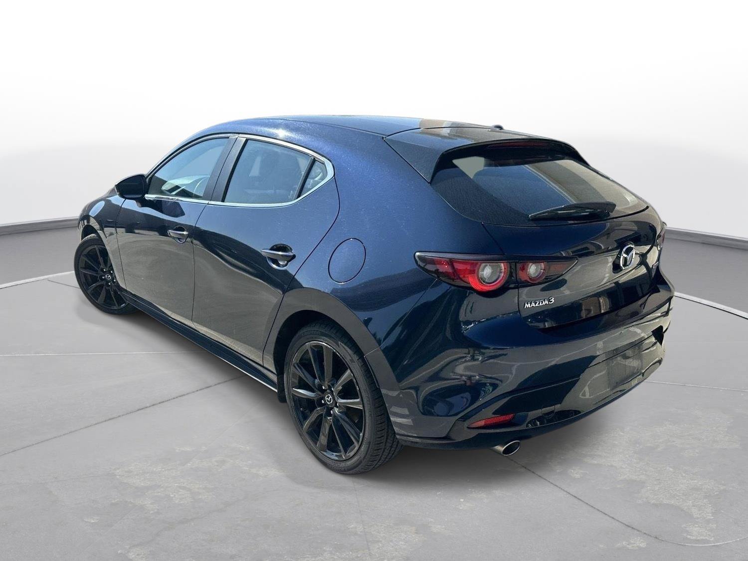 Used 2024 MAZDA MAZDA3 s FWD image 8