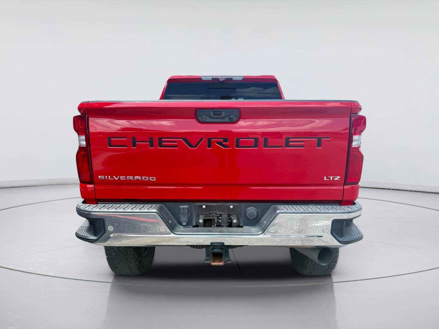 Used 2020 Chevrolet Silverado 2500 LTZ w/ LTZ Premium Package AWD/4WD image 4
