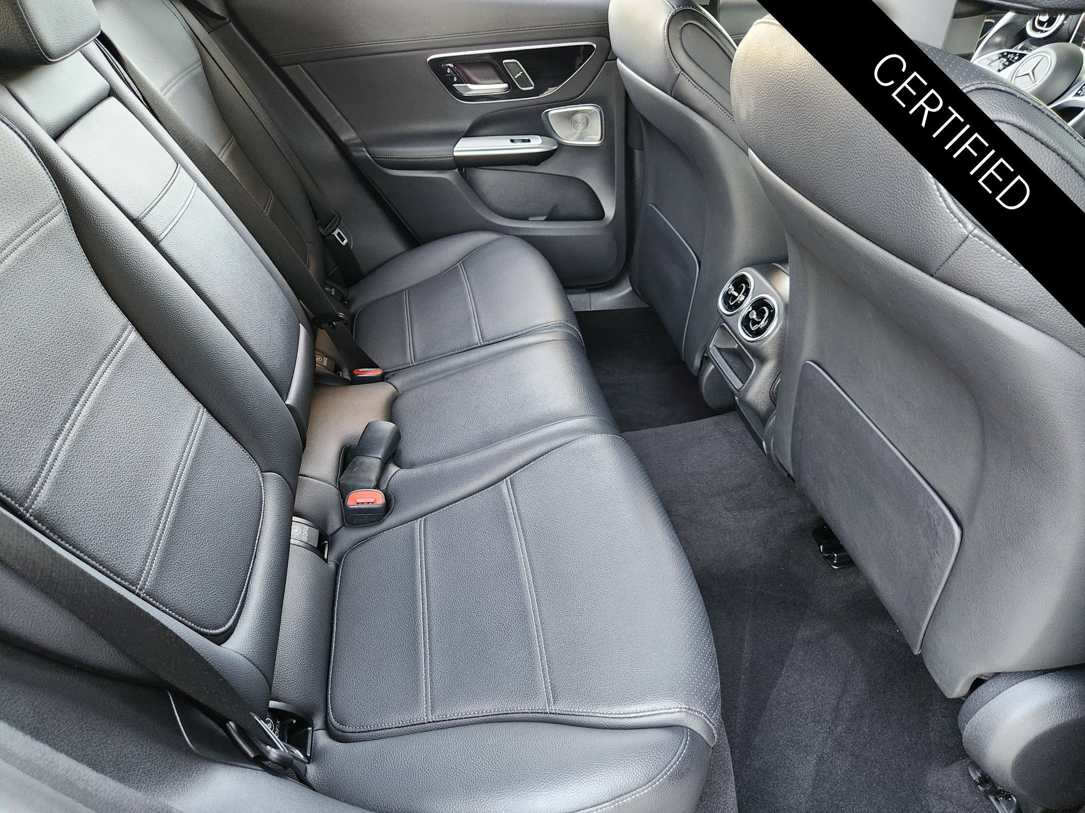 Certified 2023 Mercedes-Benz GLC 300 image 31