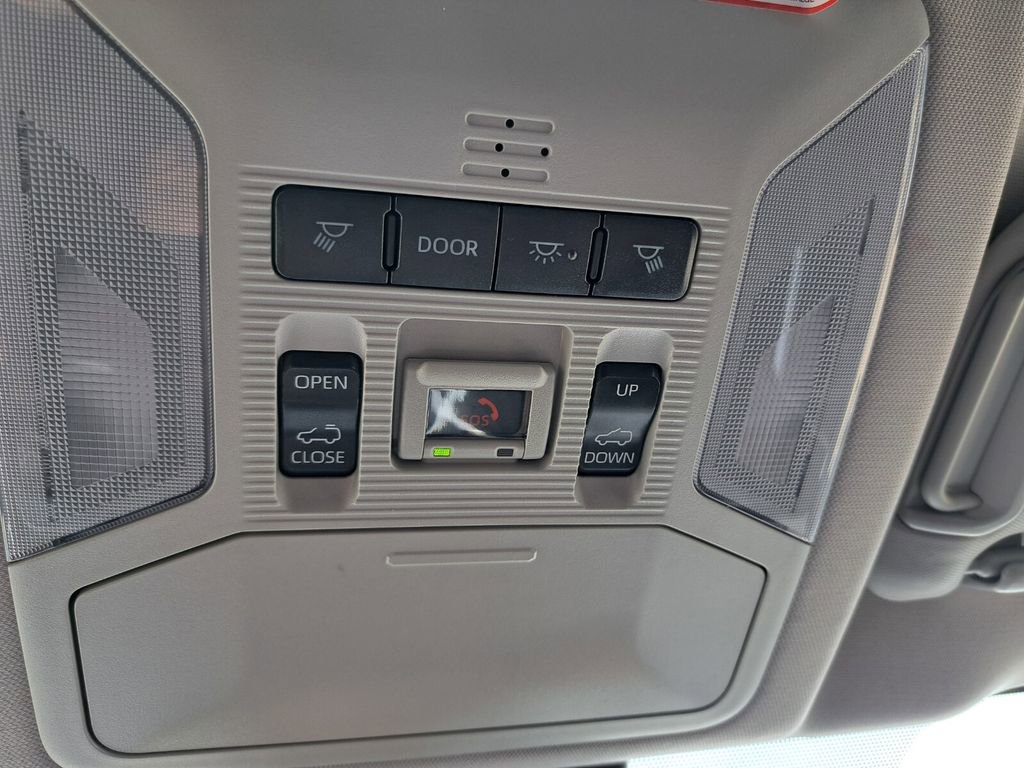 Used 2025 Toyota RAV4 XLE Premium image 16