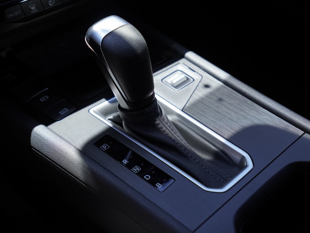 New 2026 Nissan Kicks SV w/ Cold Weather Package FWD image 20