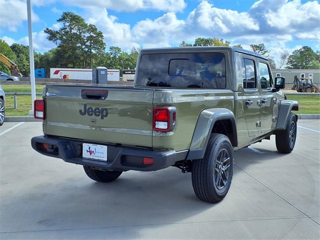 New 2025 Jeep Gladiator Sport image 10