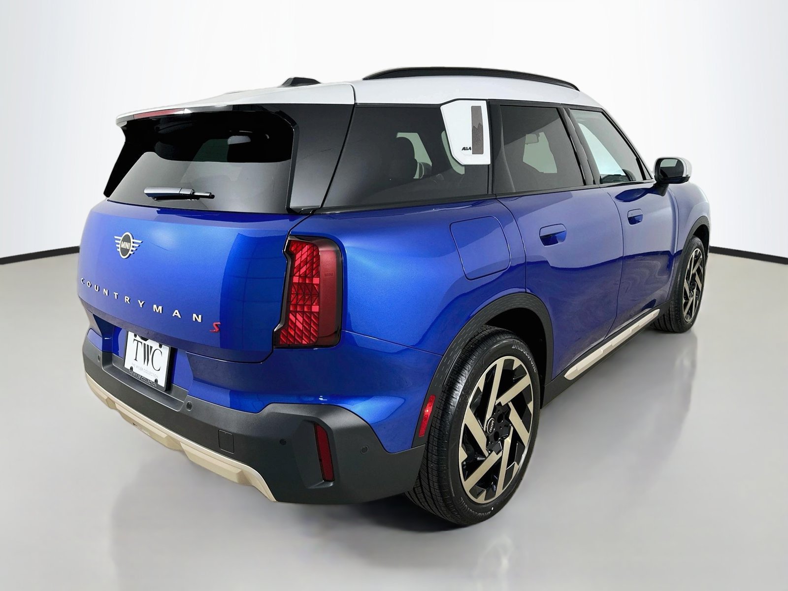 New 2027 MINI Cooper Countryman S w/ Comfort Package Max AWD/4WD image 5