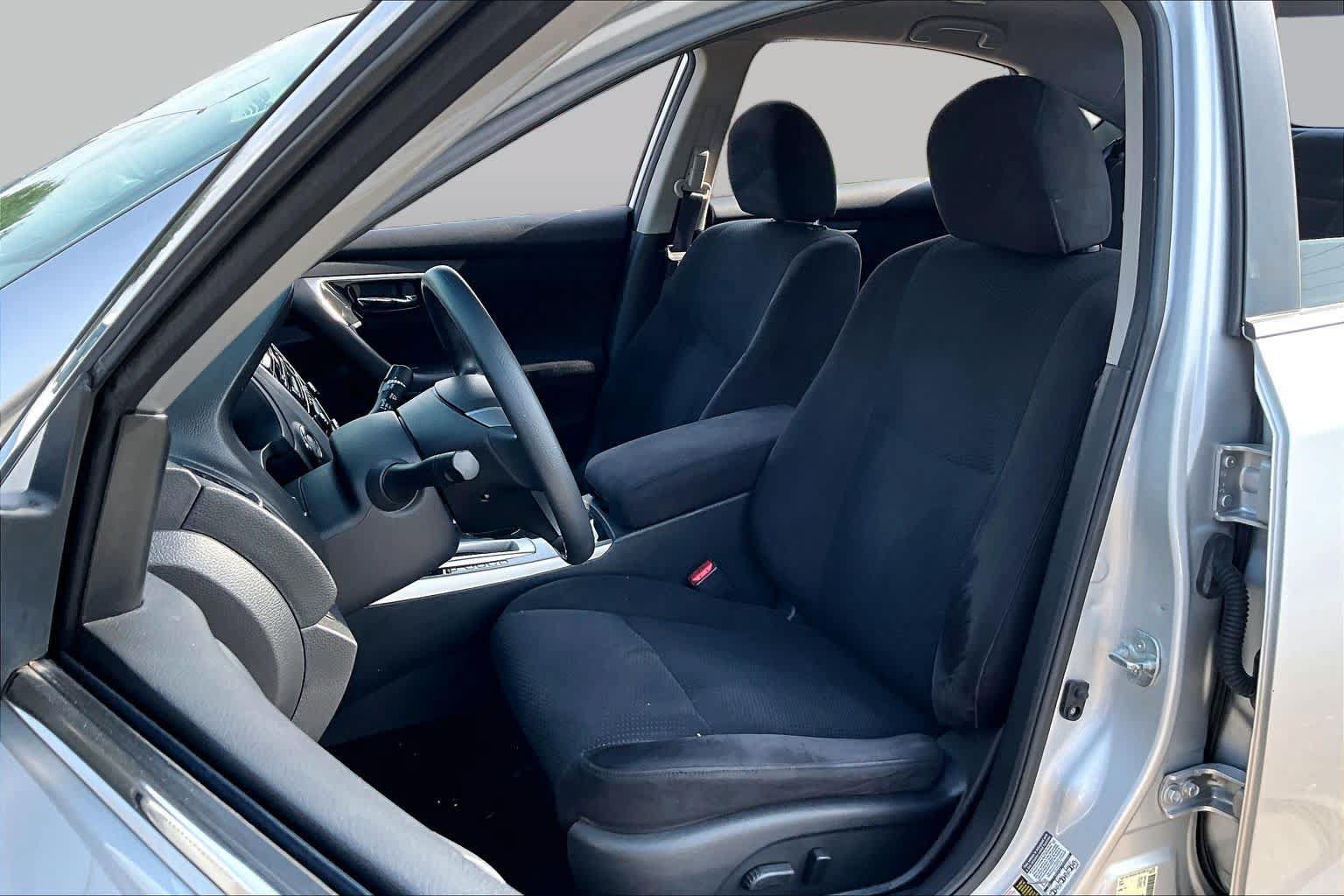 Used 2014 Nissan Altima 2.5 S FWD image 7