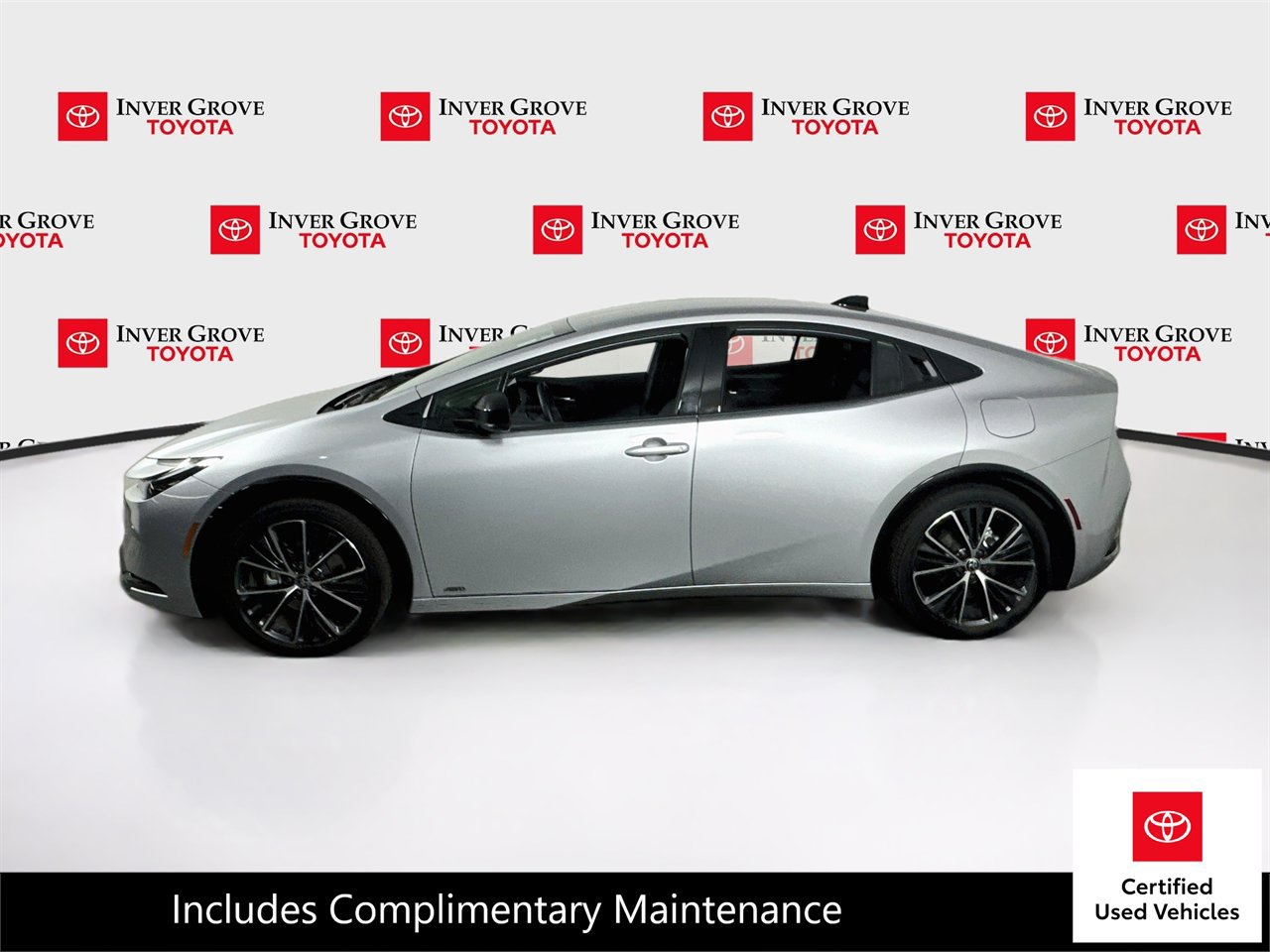 Certified 2026 Toyota Prius XLE AWD/4WD image 8