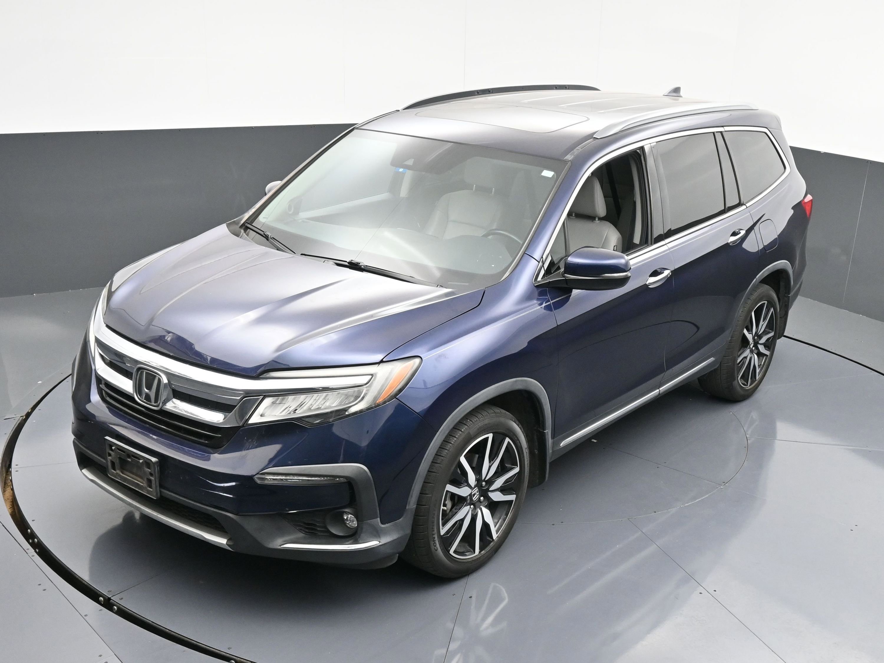Used 2019 Honda Pilot Touring image 32