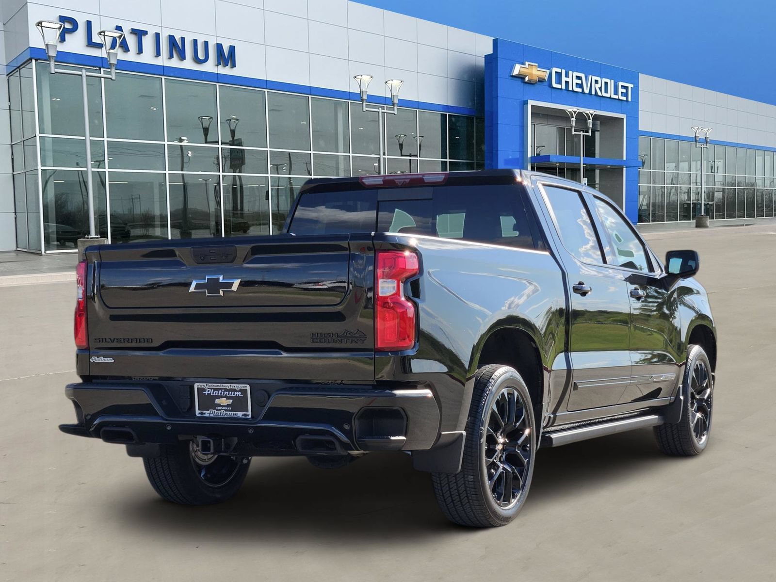 Certified 2025 Chevrolet Silverado 1500 High Country w/ High Country Premium Package AWD/4WD image 5