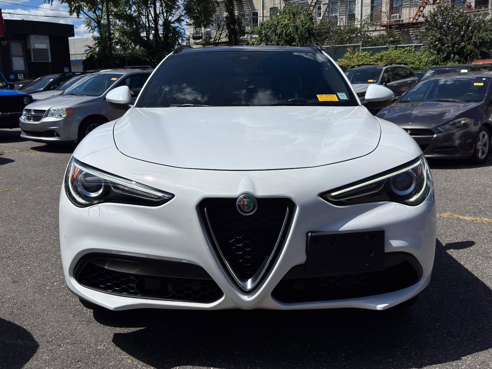Used 2022 Alfa Romeo Stelvio Ti image 2