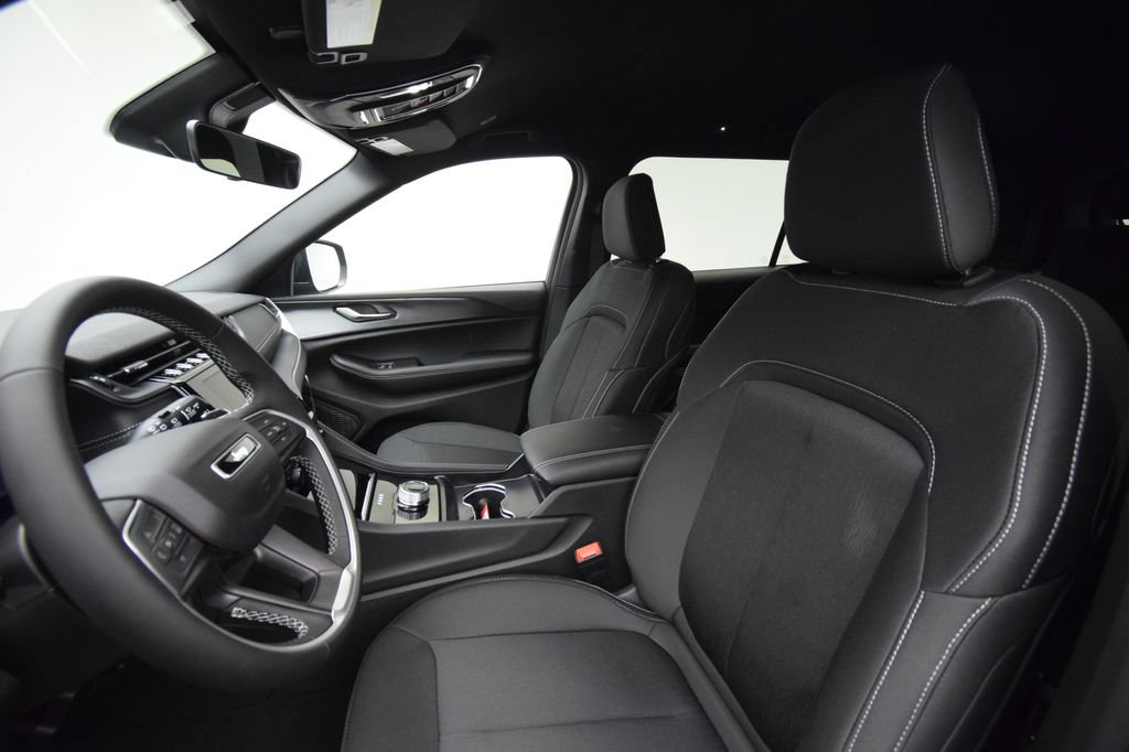 New 2026 Jeep Grand Cherokee L Laredo AWD/4WD image 32
