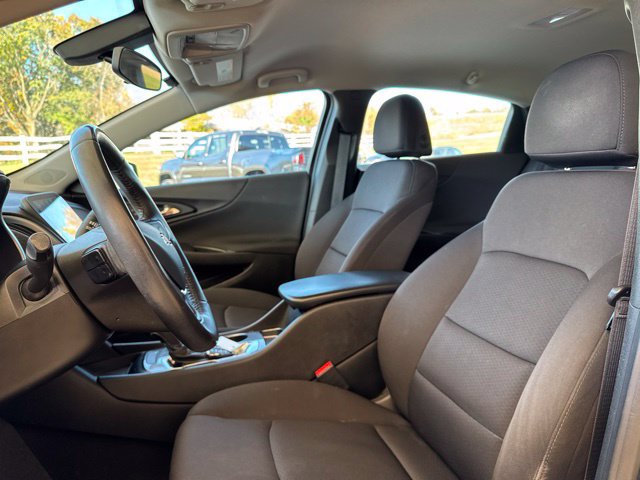 Used 2019 Chevrolet Malibu RS FWD image 12