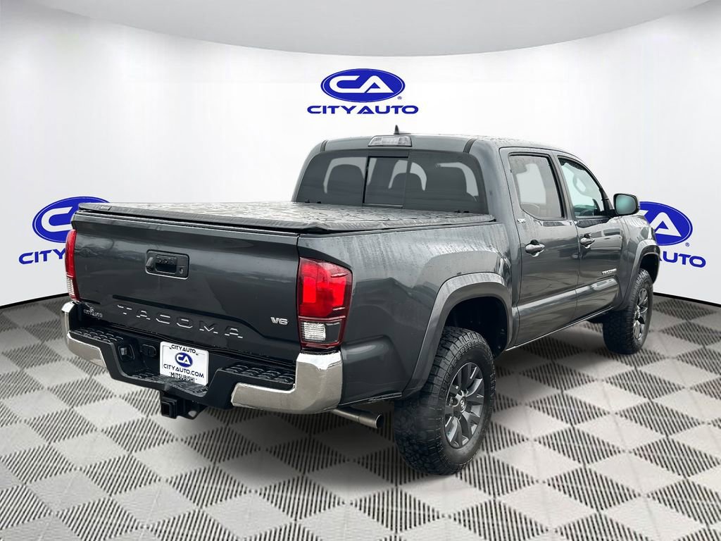 Used 2020 Toyota Tacoma SR5 image 3