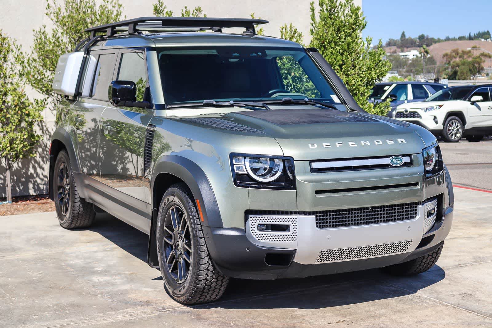 Used 2023 Land Rover Defender 110 S AWD/4WD image 3