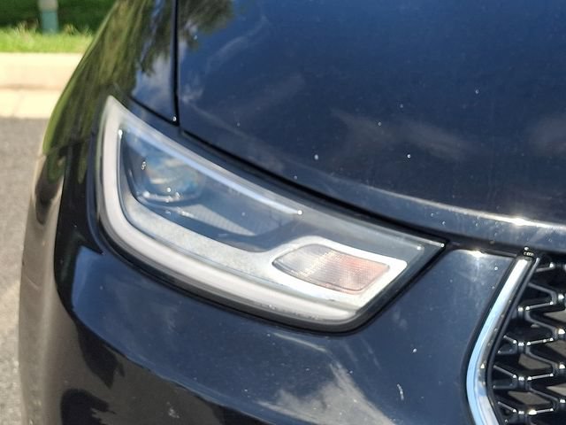 Used 2025 Chrysler Pacifica Select FWD image 5
